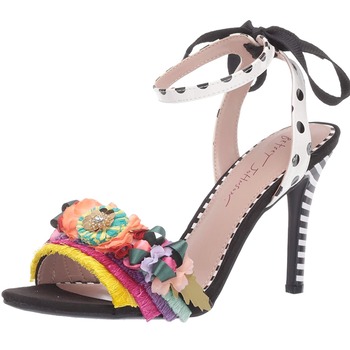 E-Comm: Spruce up your spring wardrobe on a budget
